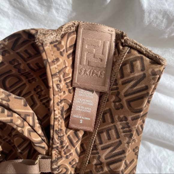 Fendi x Skims bralette size small - Picture 3 of 3